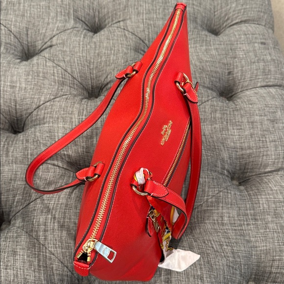 Coach Tote Gallery Large Red Leather Zip Bag - Picture 10 of 17